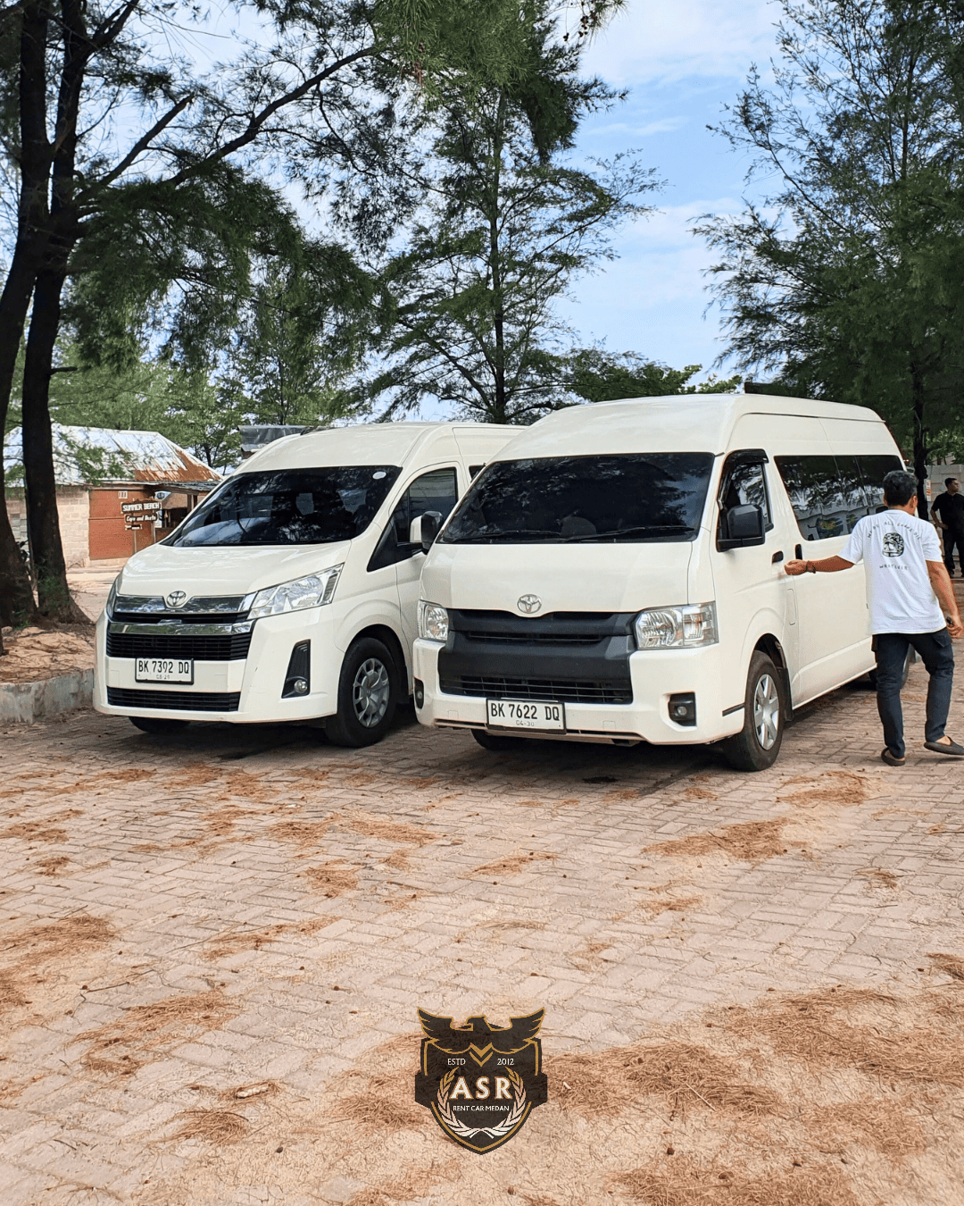 Rencanakan Perjalanan Rombongan Tanpa Ribet? Sewa Mobil Hiace Solusinya! Bersama PT. ASR TRANS RENTAL MOBIL